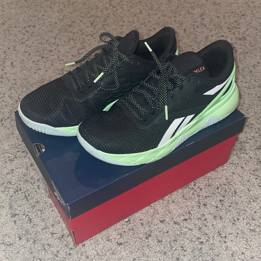 Women’s Reebok Nanoflex size 9
